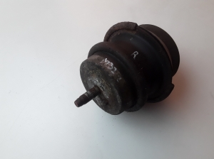 Infiniti M37 Y51 (2011–2026) Motora spilvens 112201BA0A - 3