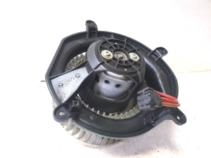 Mercedes Benz E-Class W211 (2002–2009) Salongi puhuri mootor 9400973 - 4