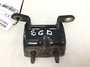 NISSAN Navara (2005–2015) Rear side door upper hinge - 2