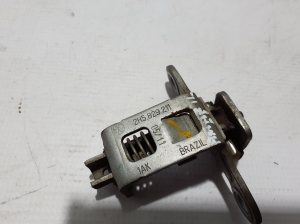 Volkswagen Amarok I (2010–2022) Trunk lid lock 2H5829211 - 3