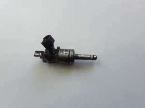 Fuel injector - 16611AB030