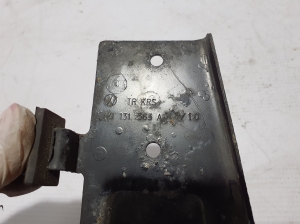 Volkswagen Amarok I (2010–2022) Other bracket 2H0131563A - 2