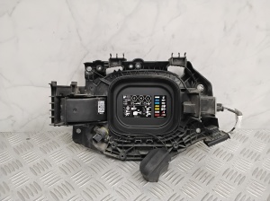 Mercedes Benz EQE X294 (2022–2026) Kütuse täiteava kork A0008173907 - 5