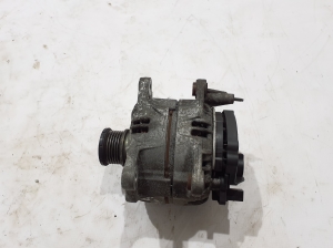 Volkswagen Amarok I (2010–2022) Generaator 03L903023P - 2
