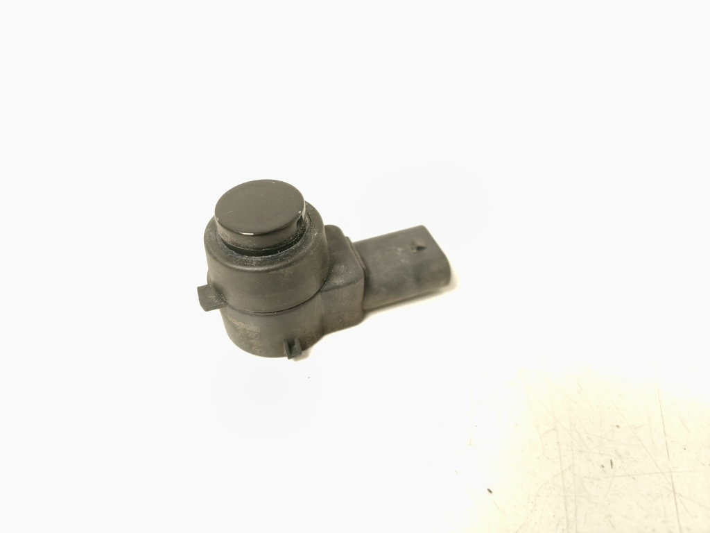 Mercedes Benz CLS-Class 218 (2011–2018) Front parking sensor A2125420118 Mercedes Benz CLS-Class 218 (2011–2018) Front parking sensor A2125420118