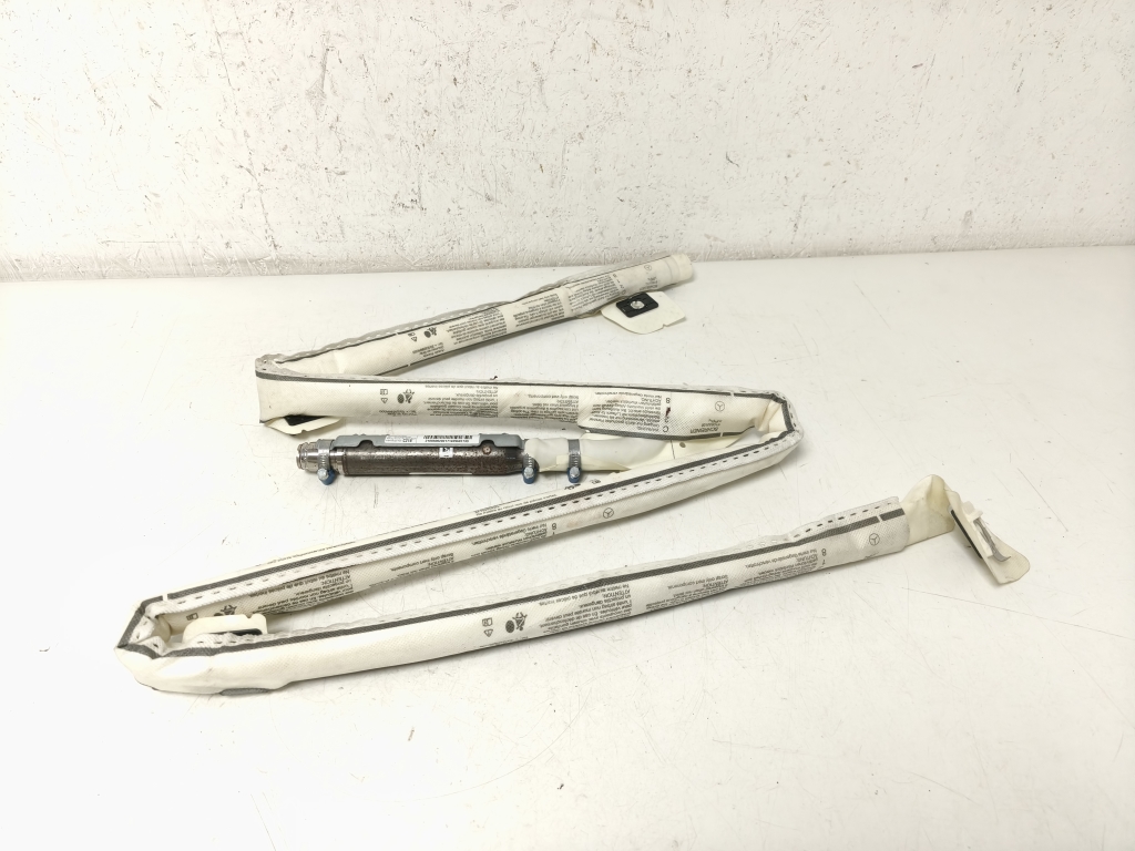 Mercedes Benz CLS-Class 218 (2011–2018) Katuse turvapadi A2188600202 Mercedes Benz CLS-Class 218 (2011–2018) Katuse turvapadi A2188600202