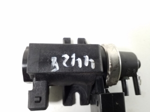BMW X3 E83 (2003–2010) Solenoid 2247906 - 3
