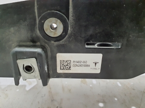 Tesla Model Y Y (2020–2026) Schlossträger und seine Teile (Frontmaske) 1643521 - 3