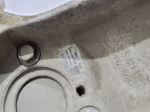 Tesla Model Y Y (2020–2026) Front wheel hub 118831100E - 4
