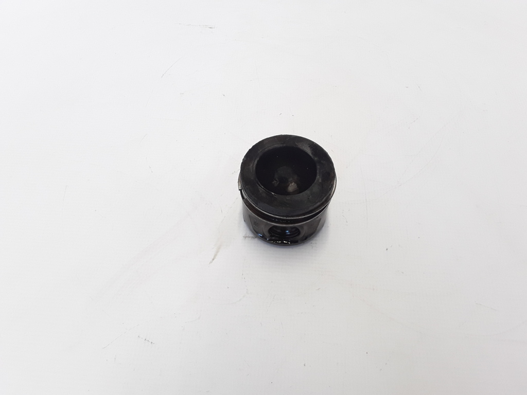 RENAULT Laguna 3 generation (2007-2015) Piston 120A13546R 21083513