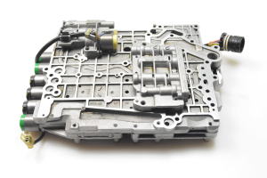 Volkswagen Passat B5 (1997–2005) Getriebesteuergerät im Getriebe 1060427098