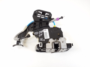 Mercedes Benz B-Class 246 (2011–2017) Front door lock A1667200635 - 2