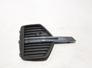 Front bumper lower grille - 32234948