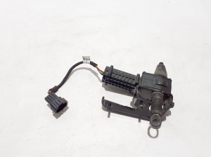 Tesla Model X X (2015–2026) Esiukse servosulgur 150109500C - 3