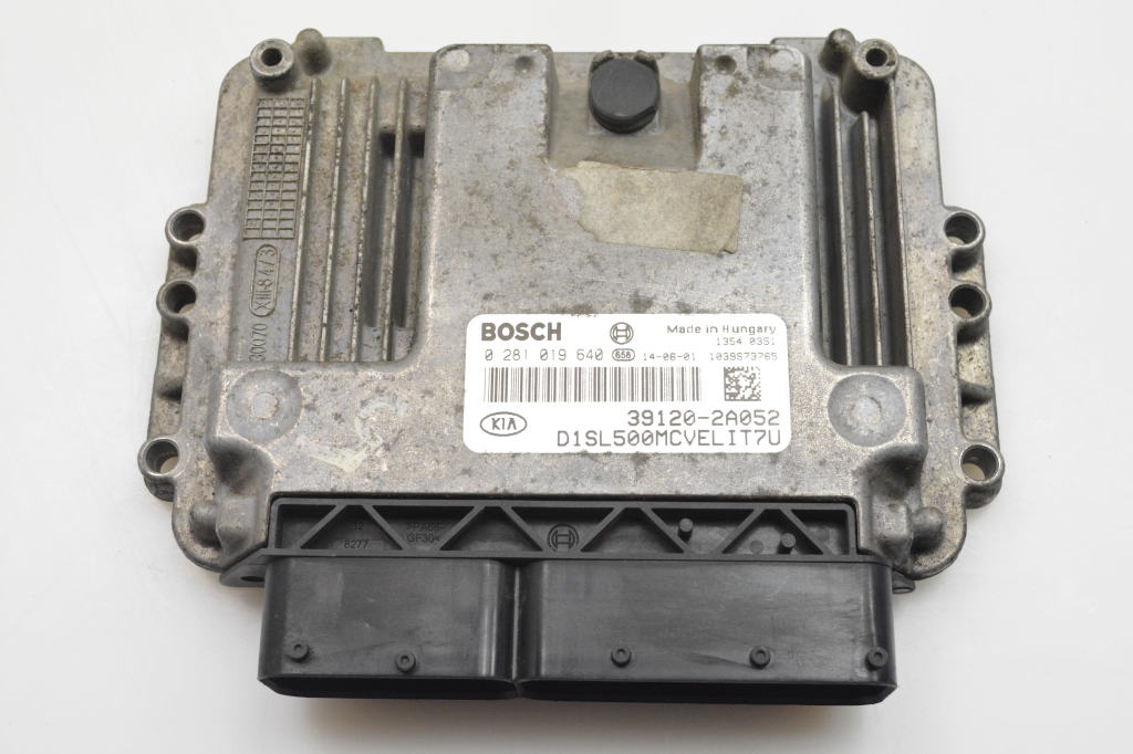 Kia Sportage (2010–2016) Engine control unit 391202A052