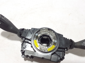 VOLVO V60 (2018–2026) Switch and its parts - 3