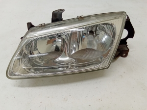 NISSAN Almera Tino V10 (2000–2006) Scheinwerfer vorne 2002A9706