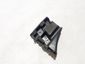 Front bumper bracket - 31425111