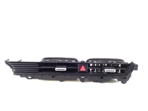 Dashboard air vent grilles - 97410GI000