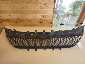 Mercedes Benz V-Class 447 (2014–2026) Front bumper lower grille A4478851500 - 2