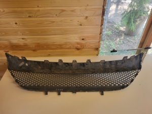 Mercedes Benz V-Class 447 (2014–2026) Front bumper lower grille a4478851500 - 2