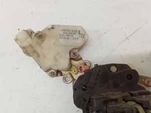 NISSAN Almera Tino V10 (2000–2006) Front door lock 8055361066 - 2