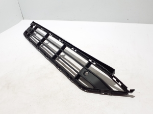 VOLVO XC90 (2015–2024) Front bumper lower grille 31663497 - 2