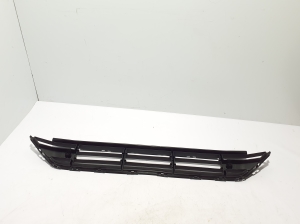 VOLVO XC90 (2015–2024) Front bumper lower grille 31663497 - 3
