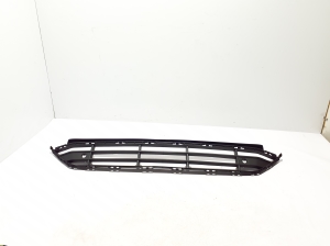 Front bumper lower grille - 31663497