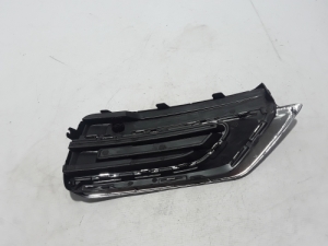 VOLVO XC90 (2015–2024) Front bumper lower grille 31663514 - 3