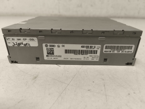 AUDI A5 (2007–2016) Radio (head unit) 4G0035061Q - 2