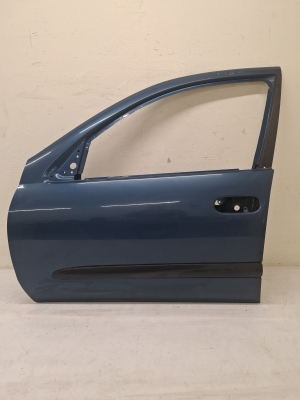NISSAN Almera Tino V10 (2000–2006) Esiuks 801014U130 - 2