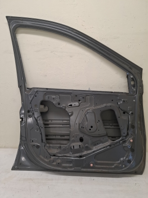 NISSAN Almera Tino V10 (2000–2006) Esiuks 801014U130 - 2