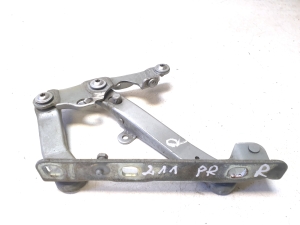 Mercedes Benz E-Class W211 (2002–2009) Hood hinge 2118800228 - 4