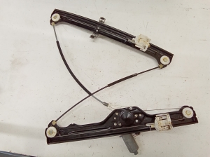 BMW X5 E70 (2006–2013) Front door window regulator 7166379E - 2