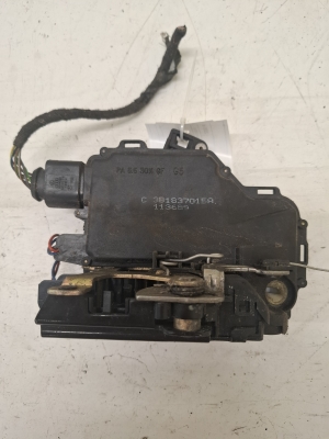 Volkswagen Golf IV (1997–2003) Front door lock C3B1837015A - 3