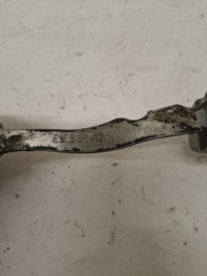 Opel Meriva (2003–2010) Front door check 13147255 - 2