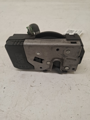 Front door lock - 13154792