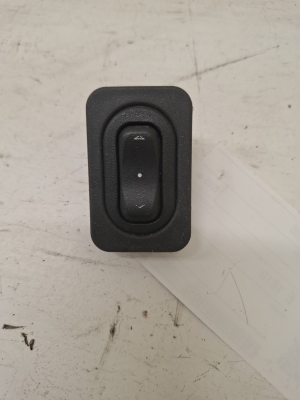 Front door glass switch - 13363102
