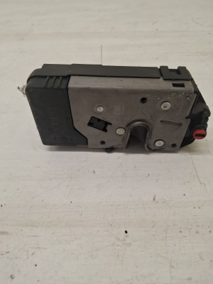 Rear side door lock - 13154794