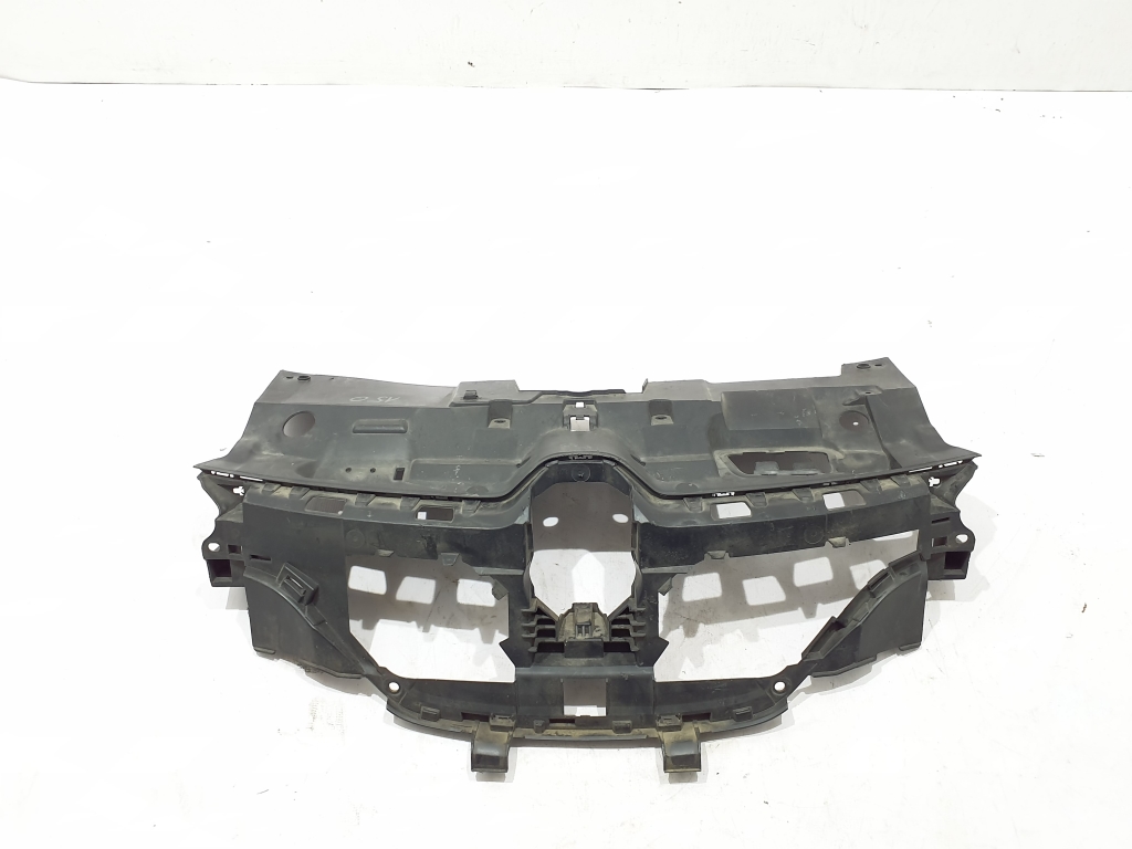 RENAULT Megane IV (2016–2022) Front grille bracket 620360534R RENAULT Megane IV (2016–2022) Front grille bracket 620360534R