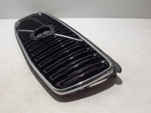 VOLVO XC90 (2015–2024) Front grille 31425020 - 3