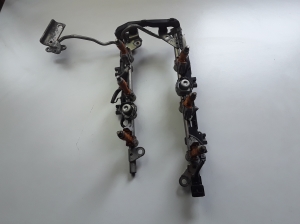 Common Rail Kraftstoffleitung und ihre Bauteile - 17521EY00A