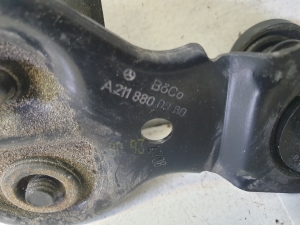 Mercedes Benz E-Class W211 (2002–2009) Kapoti muu osa A2118800360 - 4
