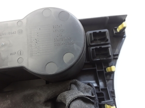 TOYOTA Auris E18 (2012–2018) Cup holder 5880402050 - 2