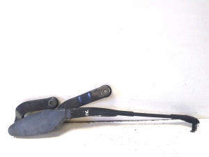 Windshield wiper arm - 4884