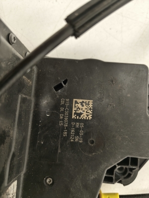 Opel Astra K (2015–2021) Front door lock - 4