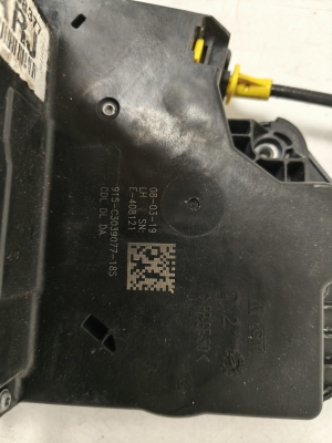 Opel Astra K (2015–2021) Rear side door lock 13598377 - 5