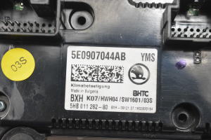 Skoda Octavia III (2013–2019) Heater control panel 5E0907044AB - 3