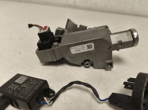 Opel Astra K (2015–2021) Ignition switch 39153204 - 2
